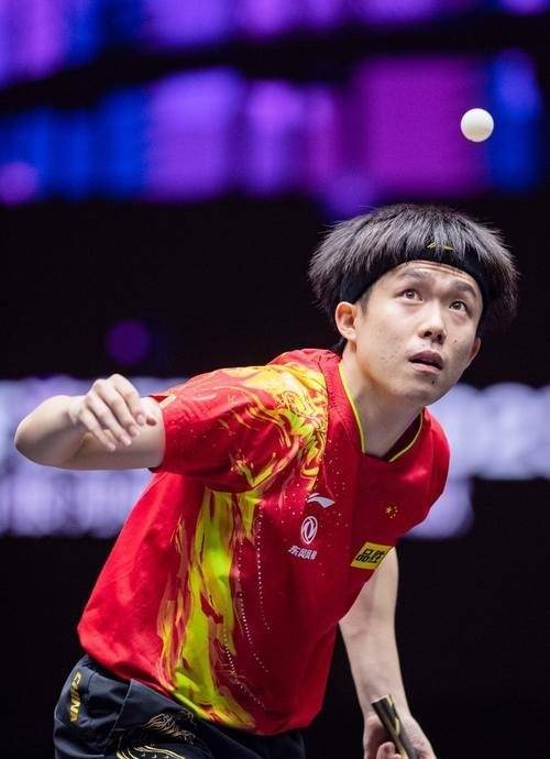 福尔图纳球员士气高涨,全力备战下一场硬仗 福尔图纳球员士气高涨,全力备战下一场硬仗