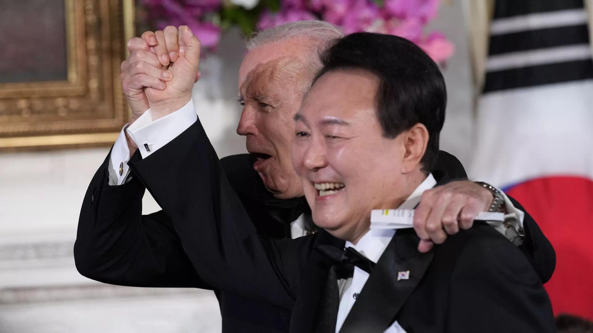 华盛顿宣布续约合同,球队稳定阵容 华盛顿宣布续约合同,球队稳定阵容