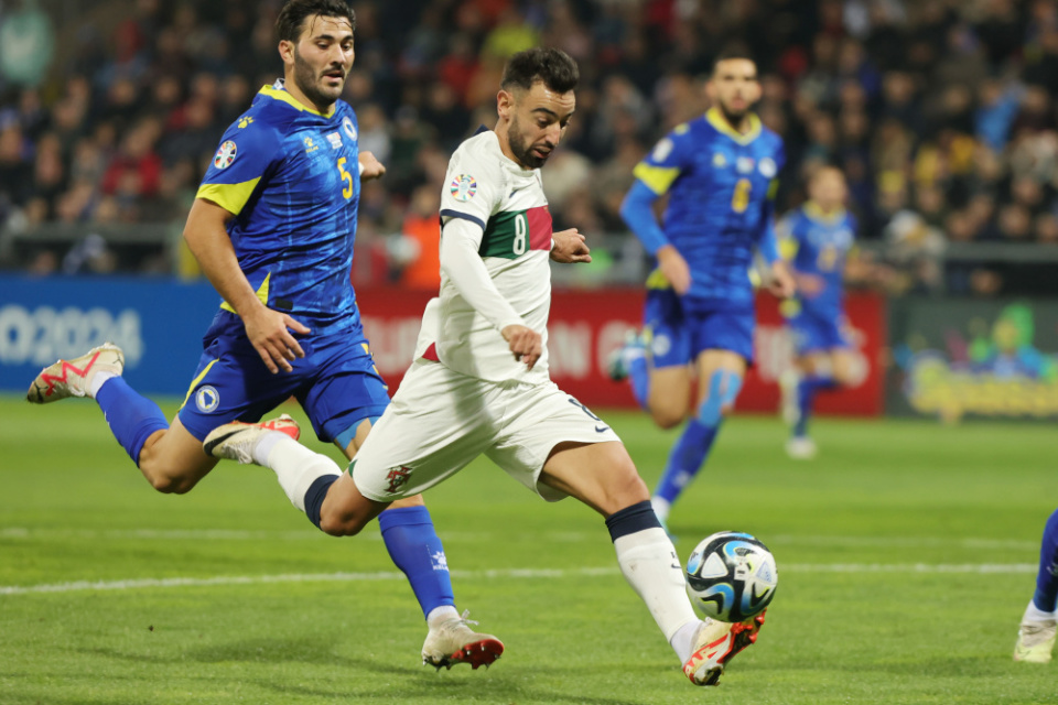 热血激情挪威队在欧预赛中对抗法国队 热血激情挪威队在欧预赛中对抗法国队