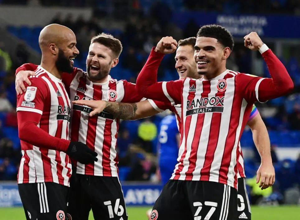 阿斯顿维拉客场大胜狼队,英超保级形势大为改观 阿斯顿维拉客场大胜狼队,英超保级形势大为改观