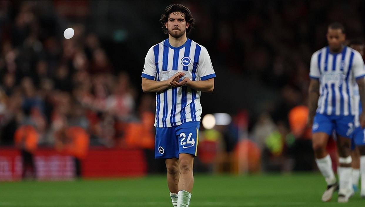 布莱顿球员飞赴客场，备战对手的赛事