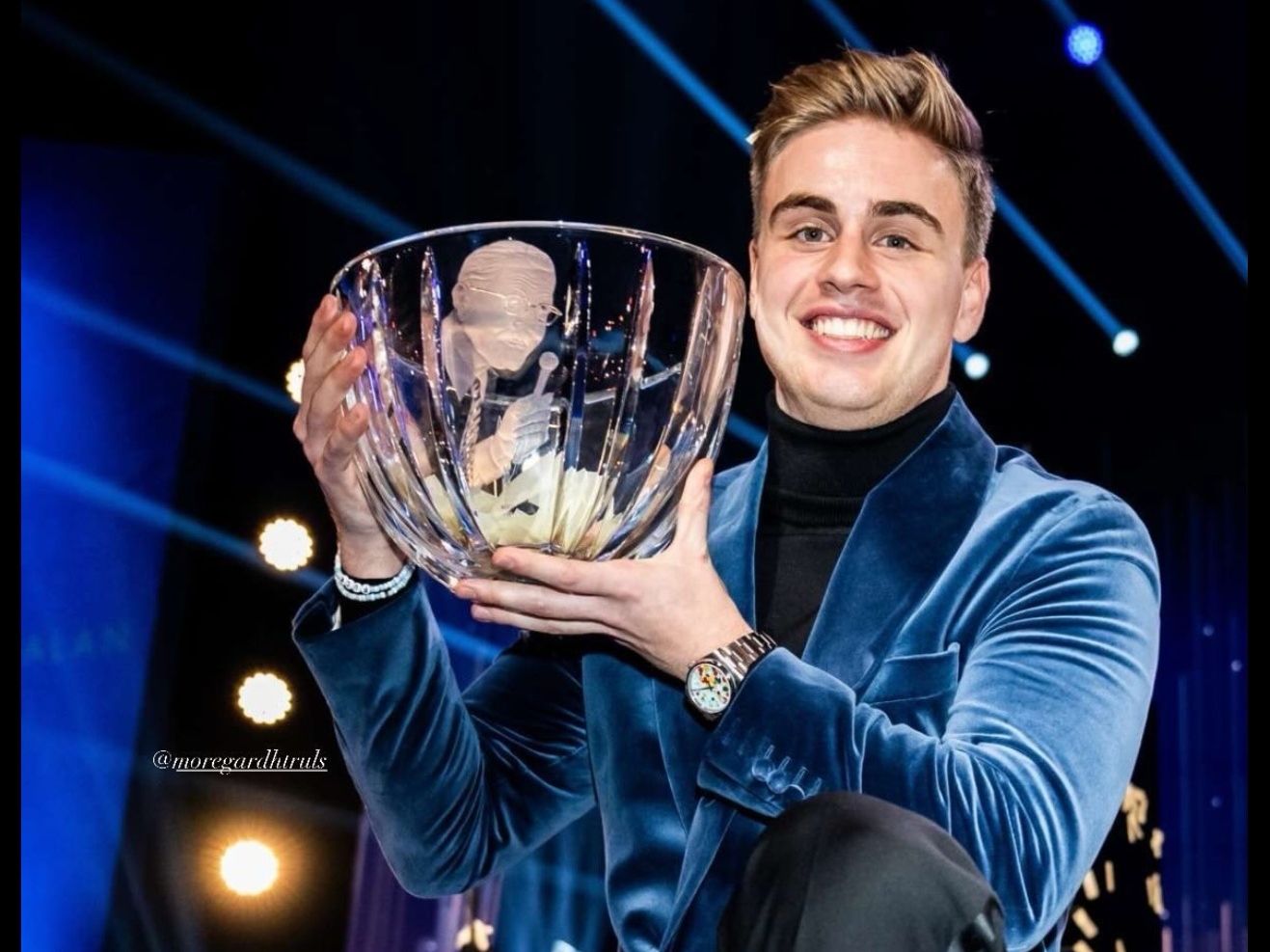 瑞典国家队成功晋级下一轮！