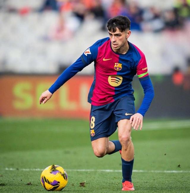 vsports体育-皇家马德里客场大败巴塞罗那，西甲豪门之争再掀高潮