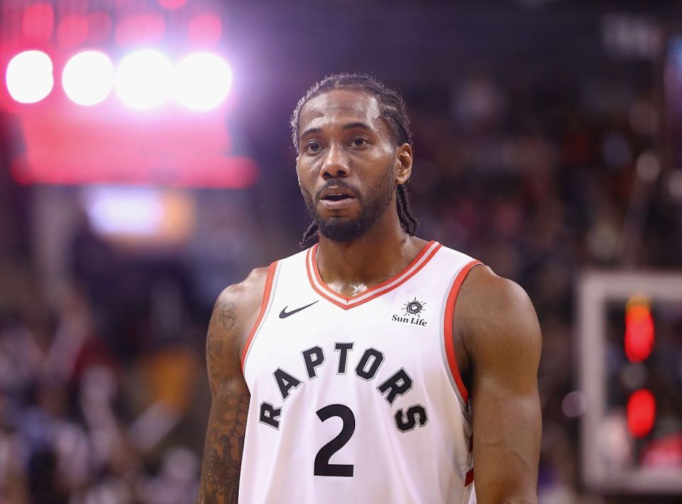 V体育-猛龙主场遭逢败绩，西亚卡姆状态急欠佳