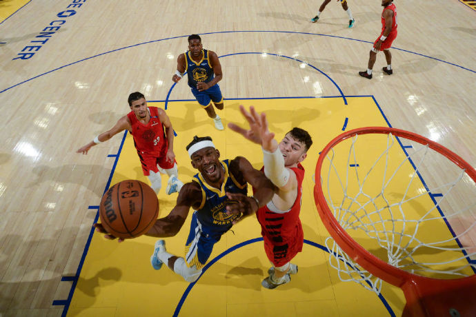 V体育-开拓者主场击败勇士，实现两连胜