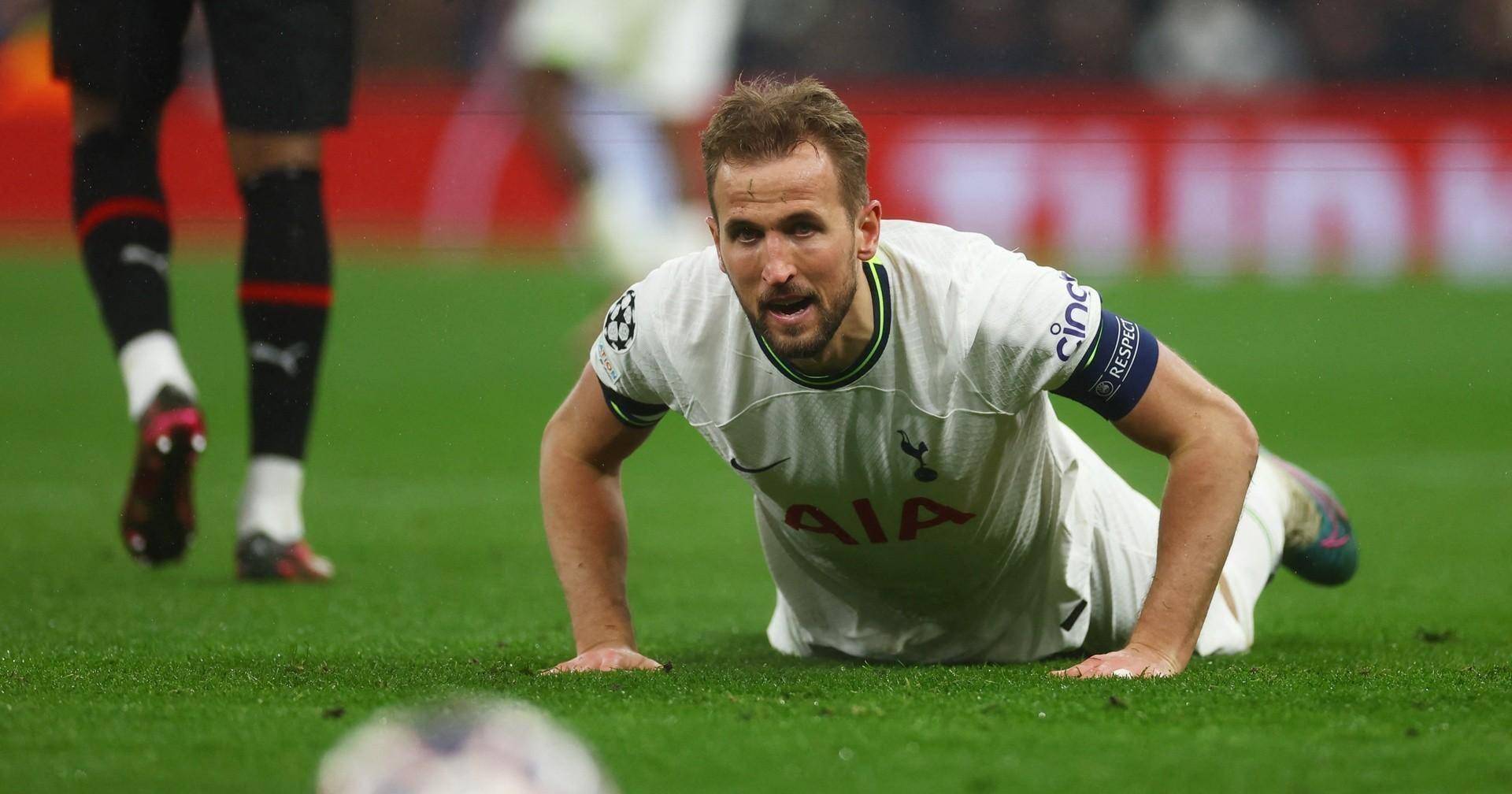 谢菲联不敌劲敌，战绩连续颓势