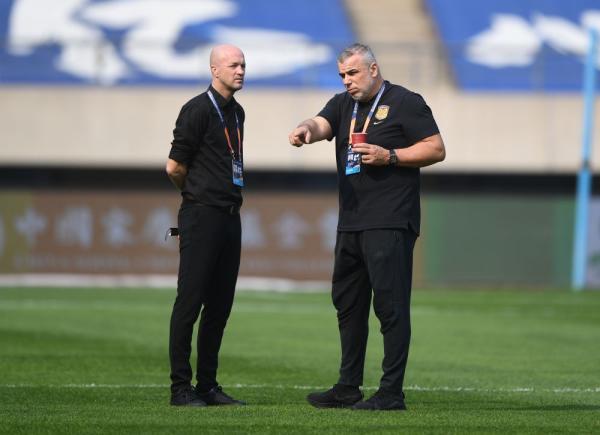 V体育官网-江苏苏宁客场大胜深圳佳兆业，喜迎连胜