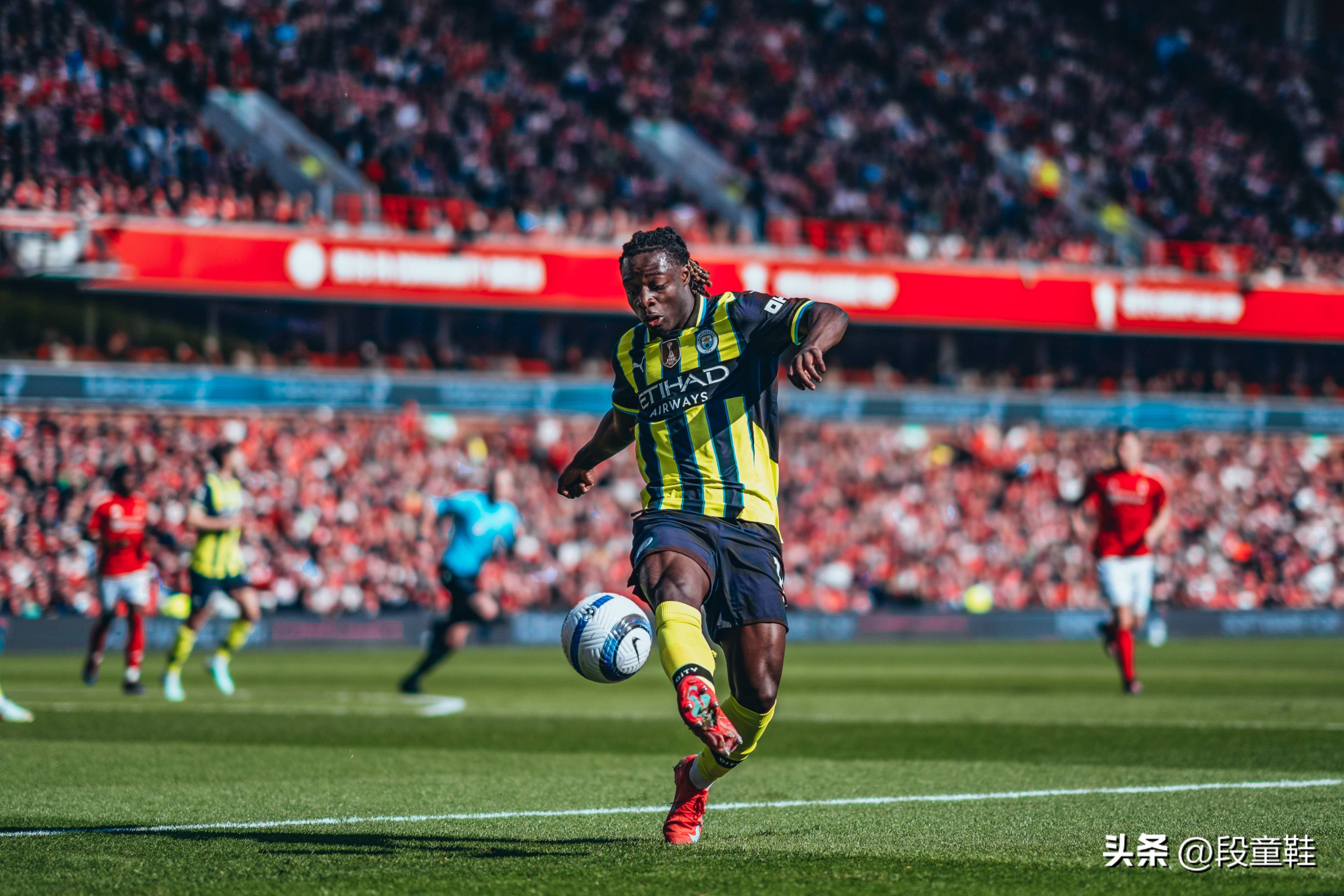 曼城新外援表现抢眼，球迷期待更多进球
