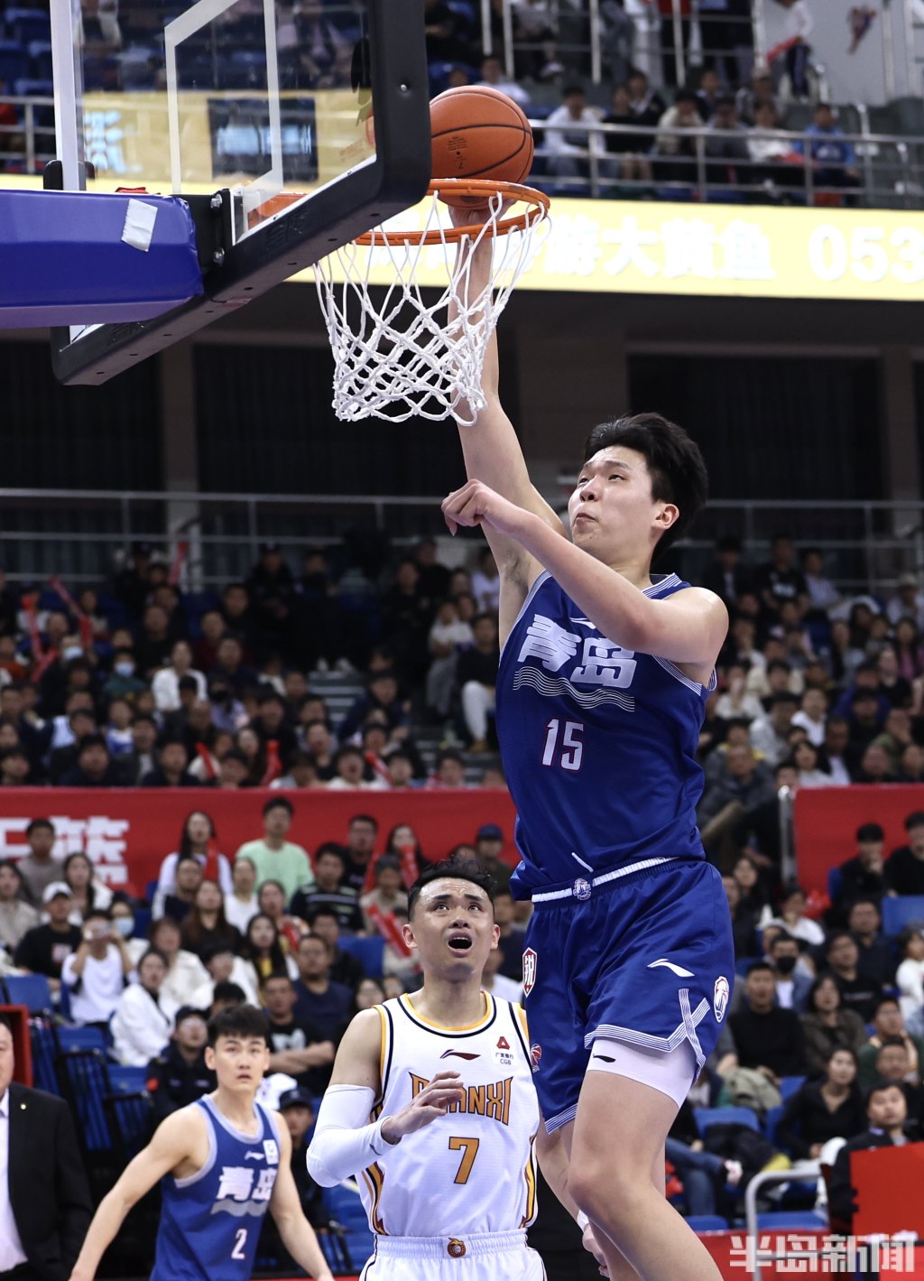 广西男篮实力超群，轻松晋级下一轮