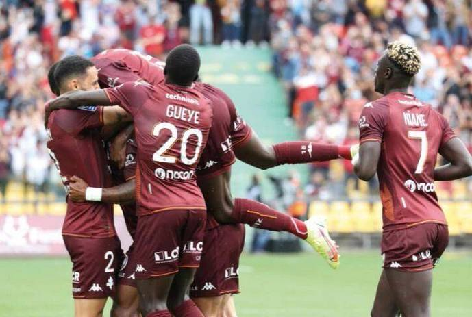 圣埃蒂安对决梅斯，士气对比或是关键所在