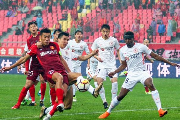 V体育官方app-富力客场战平泰达，保持中超积分榜中游位置