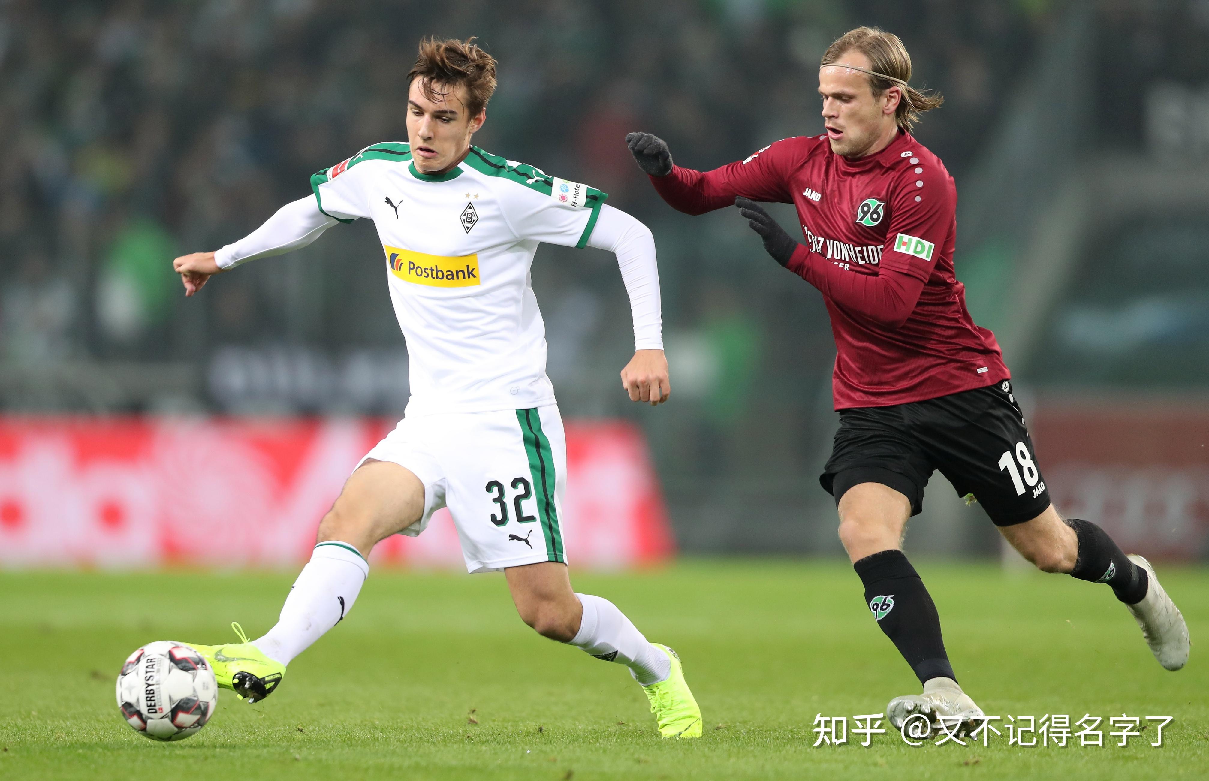 拜仁慕尼黑大胜汉诺威96，斯蒂尔克宣誓夺冠