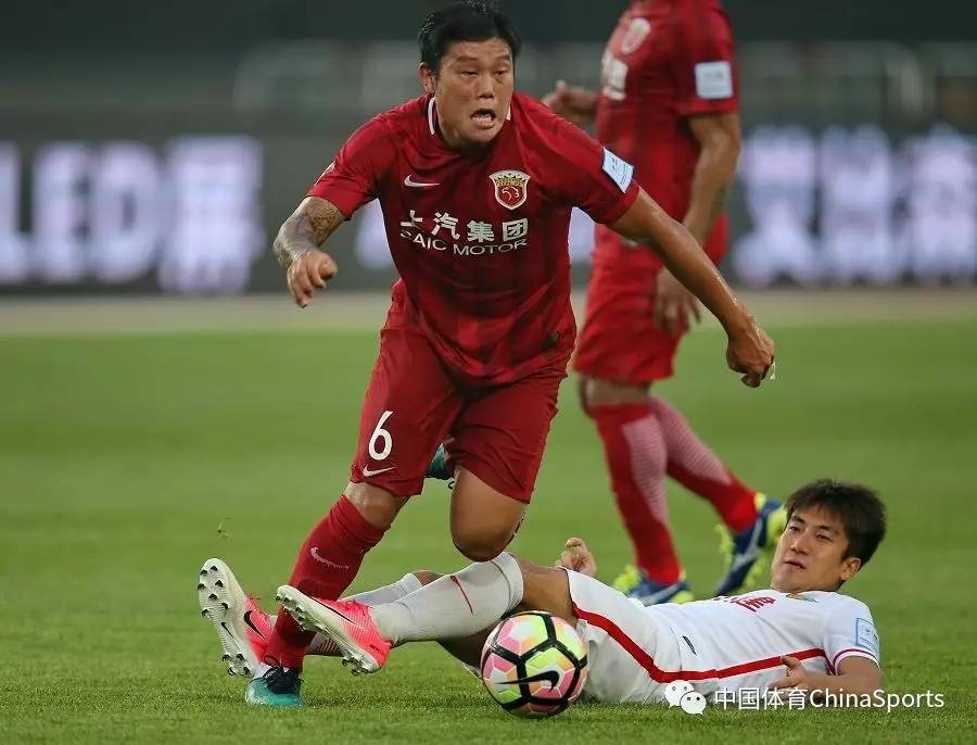V体育-上海申鑫主场战平广州恒大，表现稳健
